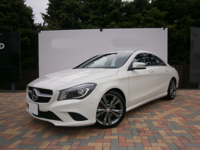 Mercedes Benz　CLA180